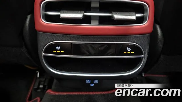 Genesis GV70 2.5T Бензин AWD — Фото автомобиля 18
