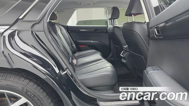 Hyundai Grandeur GN7 — Фото автомобиля 11