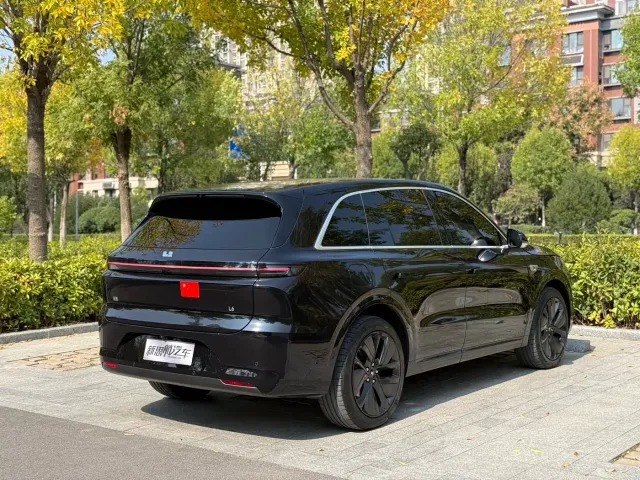 Li Auto L6 — Фото автомобиля 7