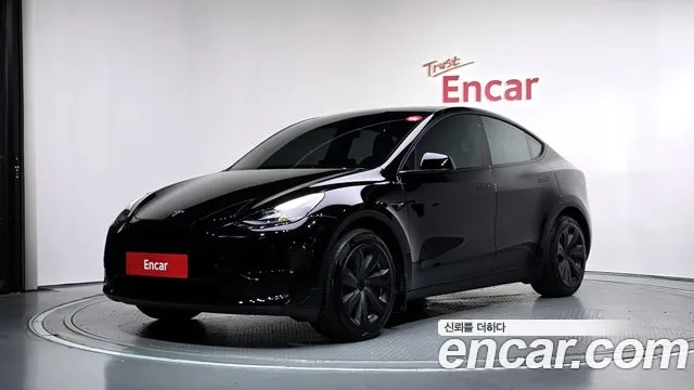 Фотография автомобиля — Tesla Model Y