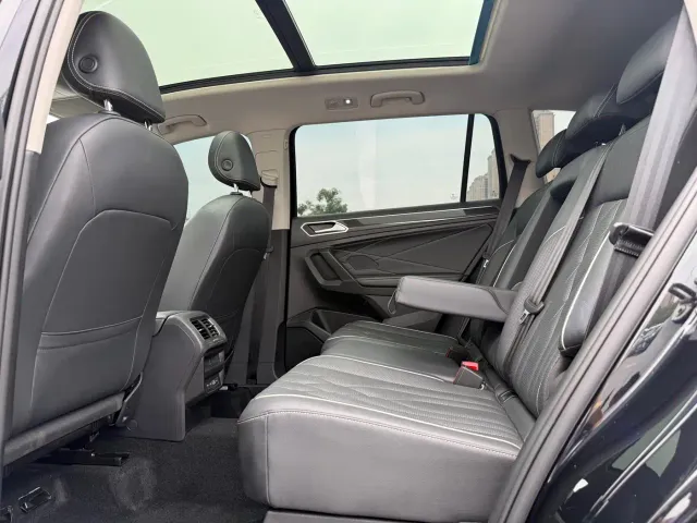 Volkswagen Tiguan L — Фото автомобиля 18