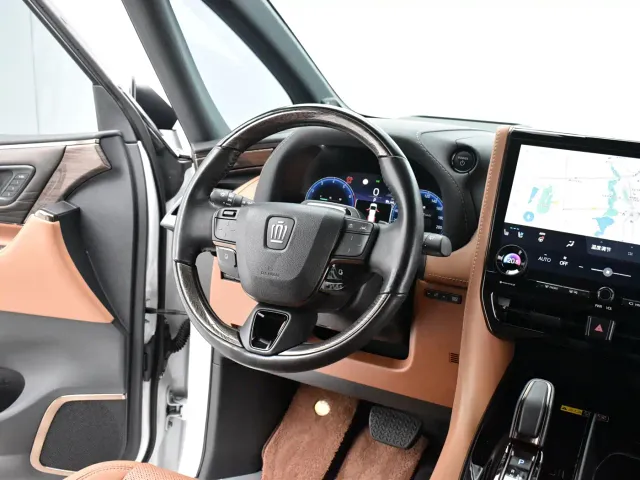 Toyota Vellfire — Фото автомобиля 8