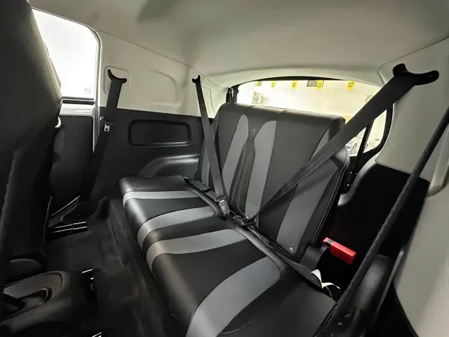 Roewe Clever — Фото автомобиля 6