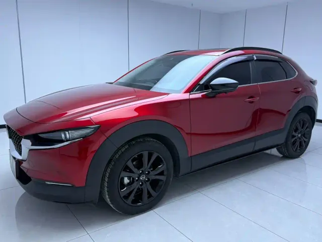 Фотография автомобиля — Mazda CX-30