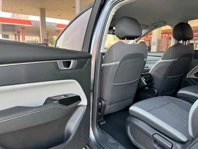 Wuling Victory — Фото автомобиля 6