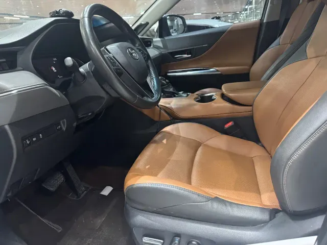 Toyota Venza — Фото автомобиля 8