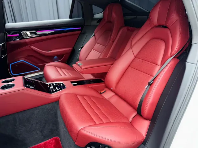Porsche Panamera — Фото автомобиля 10
