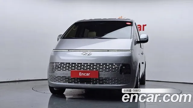 Hyundai Staria Staria 4WD Tourer 9 мест — Фото автомобиля 3