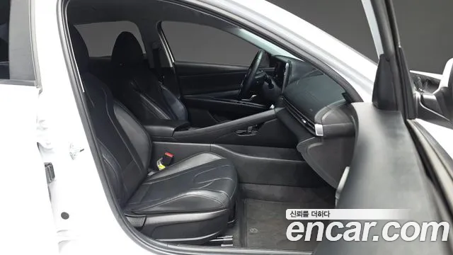 Hyundai Avante CN7 — Фото автомобиля 17