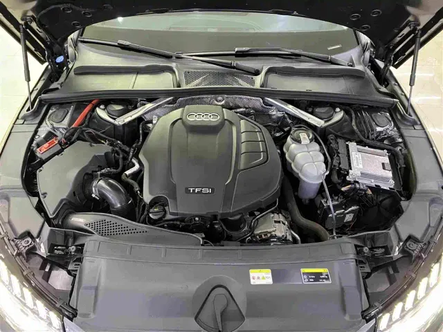 Audi A4L — Фото автомобиля 13