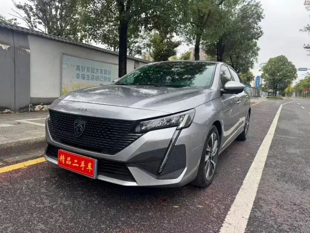 Фотография автомобиля — Peugeot 408