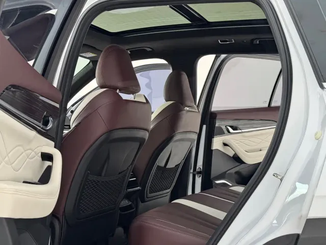 Geely Xingyue L — Фото автомобиля 18