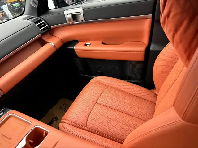 BYD FangChengBao Titanium 7 — Фото автомобиля 9