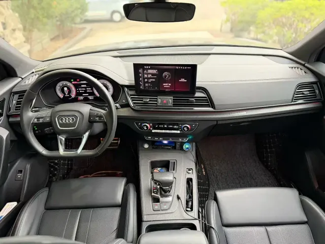 Audi Q5L — Фото автомобиля 5