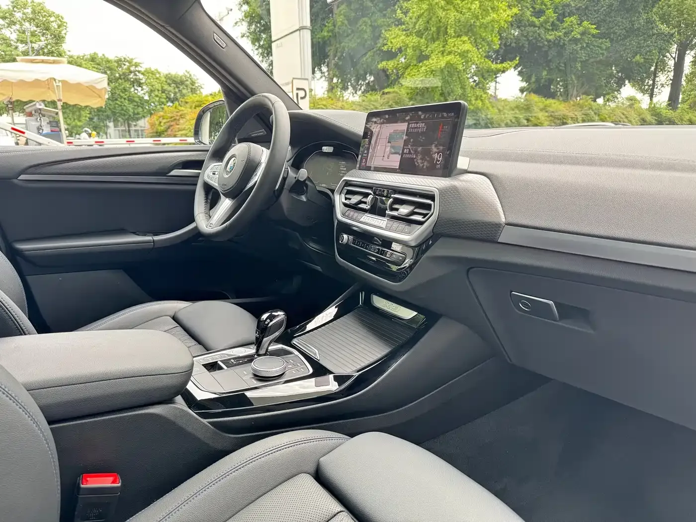 BMW BMW X3 2023 Facelift xDrive30i Premium M Night Package — Фото автомобиля 8