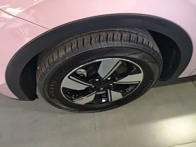 GAC Aion UT — Фото автомобиля 22