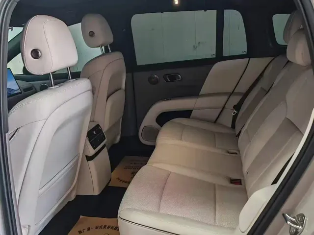 Li Auto i6 — Фото автомобиля 8
