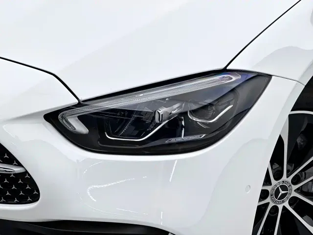 Mercedes-Benz C-Class — Фото автомобиля 12