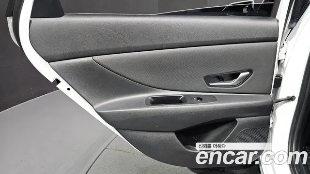 Hyundai Avante — Фото автомобиля 14