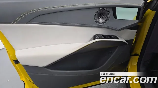 Lotus Eletre — Фото автомобиля 22