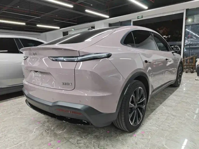 Onvo L60 — Фото автомобиля 6