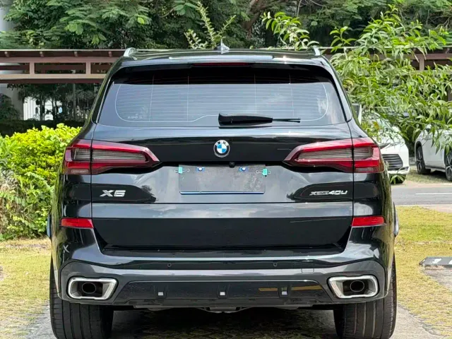 BMW X5 — Фото автомобиля 14