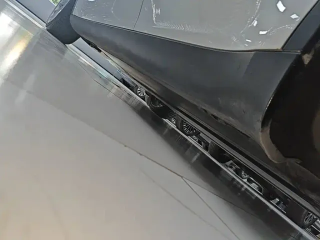 Tesla Model Y — Фото автомобиля 21