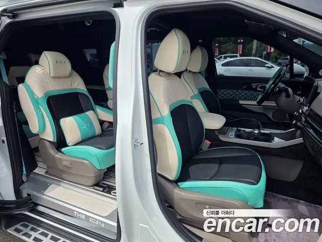 Kia Carnival Generation 4 — Фото автомобиля 17