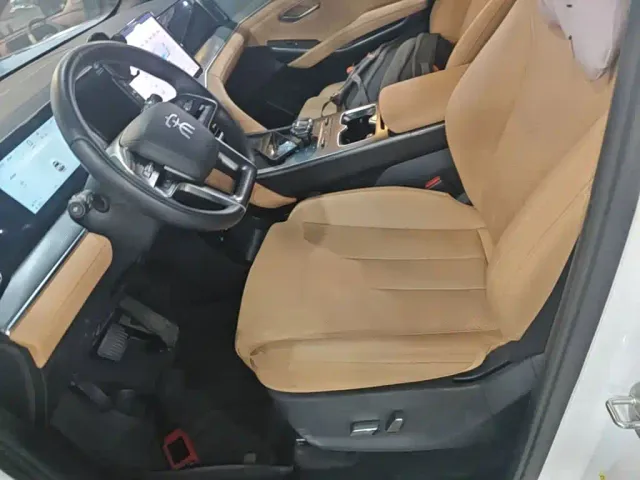 BYD Song L DM-i — Фото автомобиля 14