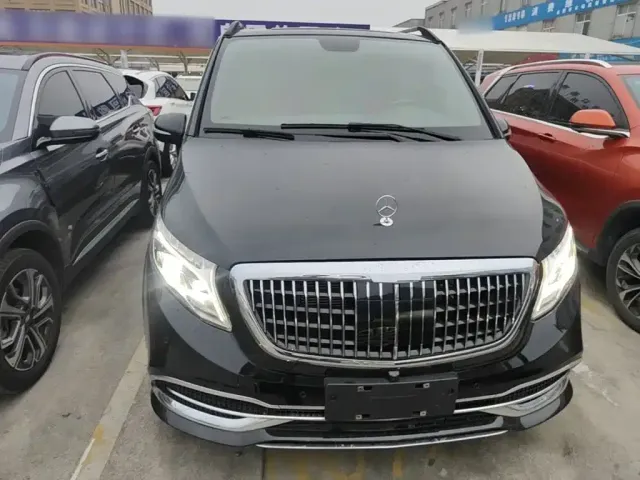 Mercedes-Benz Vito 2021 2.0T Business Edition 7-seater — Фото автомобиля 2