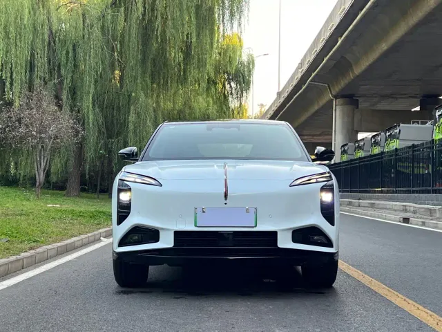 Hongqi Tian Gong 08 — Фото автомобиля 2