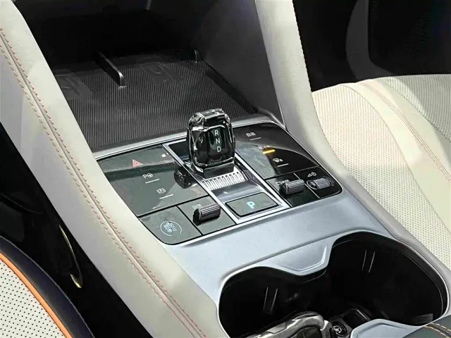 BYD Song PLUS — Фото автомобиля 22