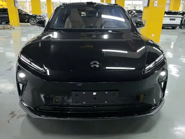 Nio ET5 Touring — Фото автомобиля 2