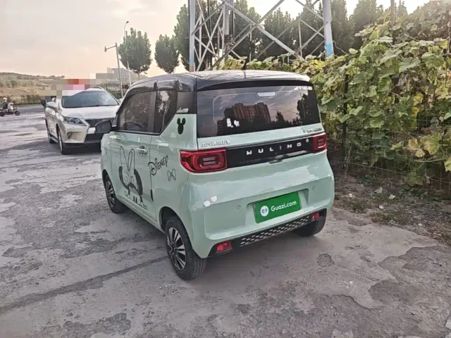 Wuling Hongguang Mini EV — Фото автомобиля 4