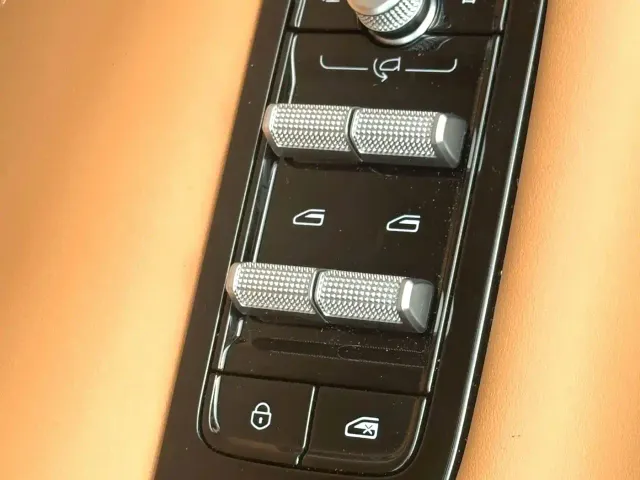 Geely Boyue L — Фото автомобиля 16