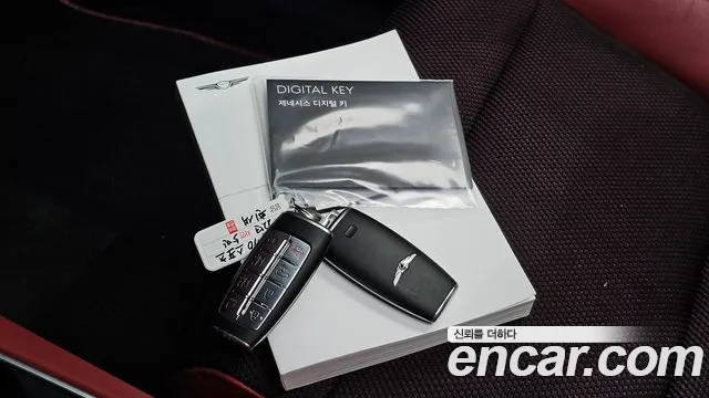Genesis GV70 — Фото автомобиля 20
