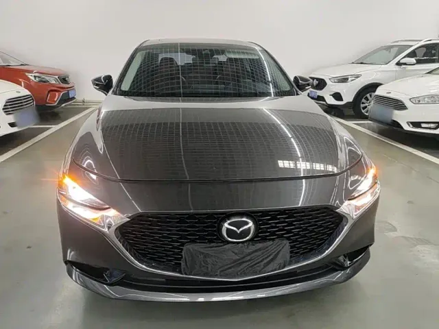 Mazda Axela — Фото автомобиля 2