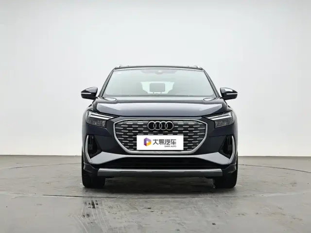 Audi Q4 e-tron — Фото автомобиля 2