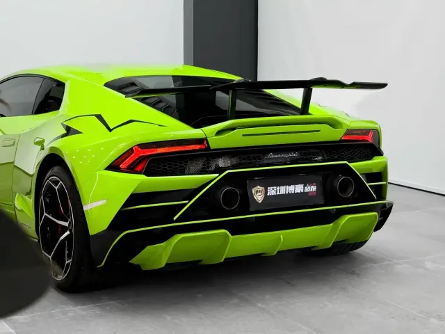 Lamborghini Huracan — Фото автомобиля 7