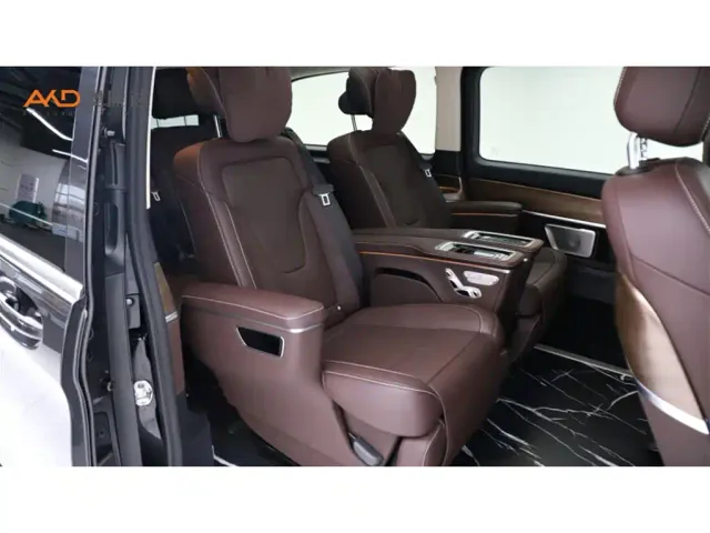 Mercedes-Benz V-Class — Фото автомобиля 8