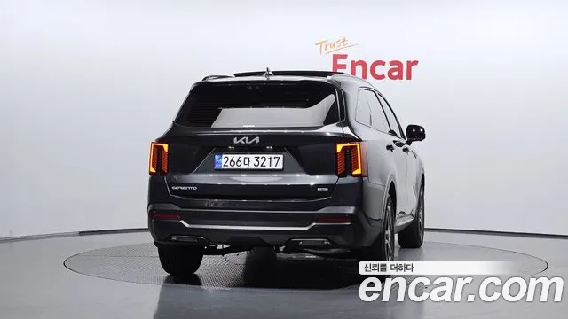 Kia Sorento — Фото автомобиля 4