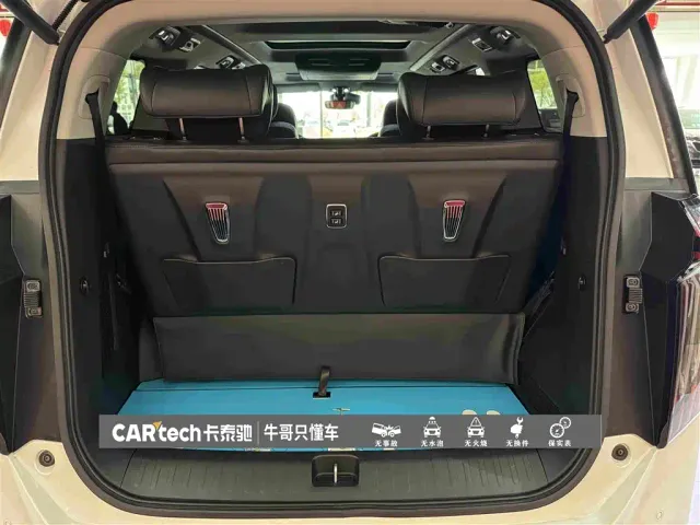 GAC Trumpchi M8 — Фото автомобиля 13