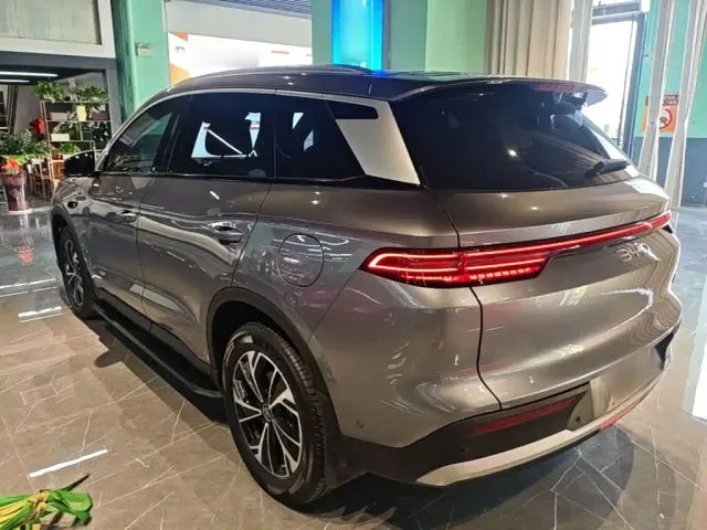 BYD Song Pro — Фото автомобиля 4