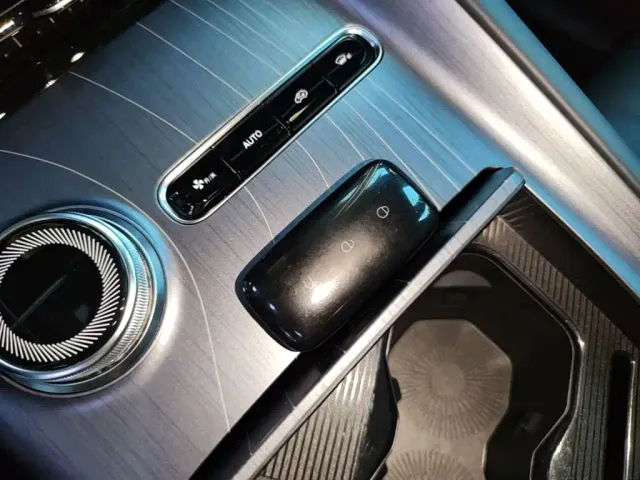 Geely Galaxy E5 — Фото автомобиля 8