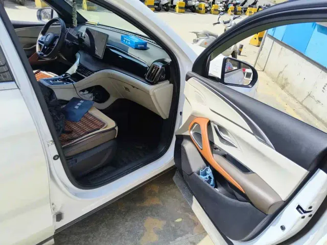 BYD Song Pro — Фото автомобиля 12