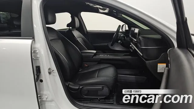 Hyundai Ioniq 6 — Фото автомобиля 10
