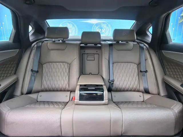 BYD Han — Фото автомобиля 11