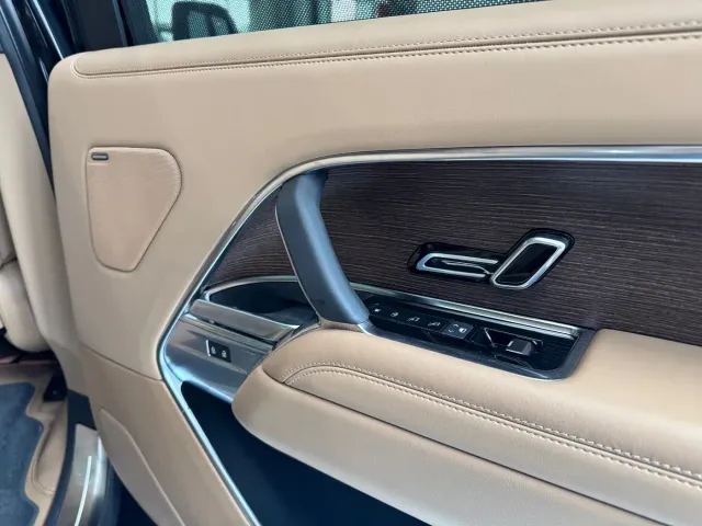 Land Rover Range Rover — Фото автомобиля 13