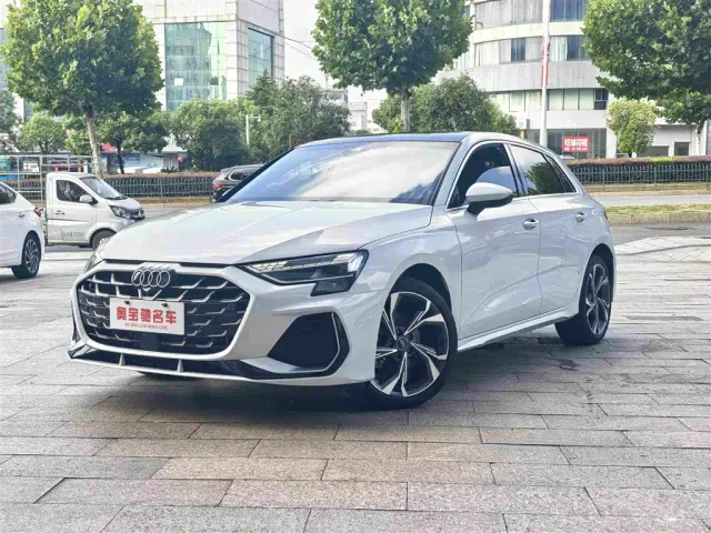 Фотография автомобиля — Audi A3