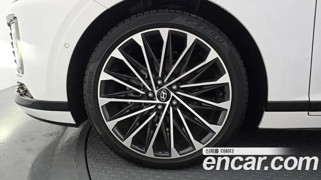 Hyundai Grandeur GN7 — Фото автомобиля 5